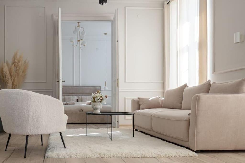 ביילובאר Central Park Apartments מראה חיצוני תמונה