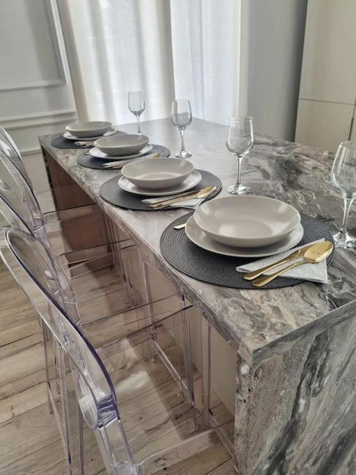 ביילובאר Central Park Apartments מראה חיצוני תמונה