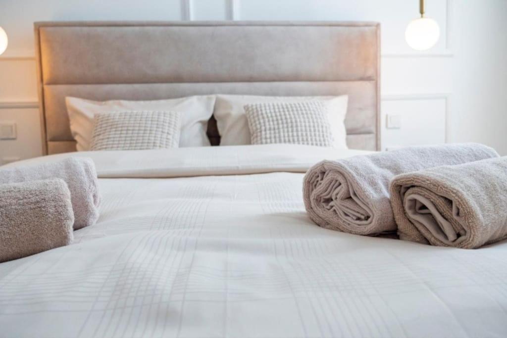 ביילובאר Central Park Apartments מראה חיצוני תמונה