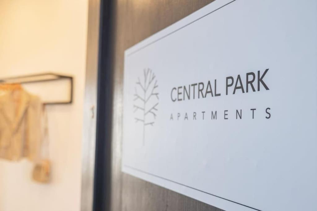 ביילובאר Central Park Apartments מראה חיצוני תמונה